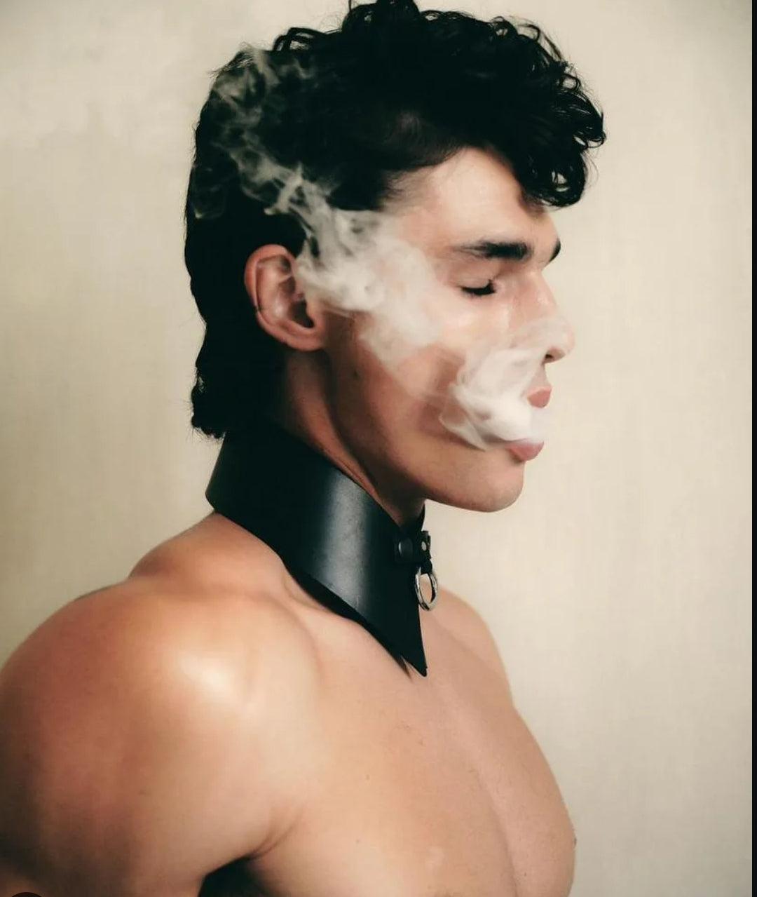 Cuello Hades